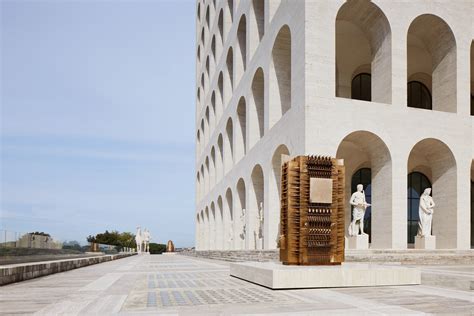 la mostra fendi roma|Mostra di Pomodoro al Colosseo Quadrato di Roma .